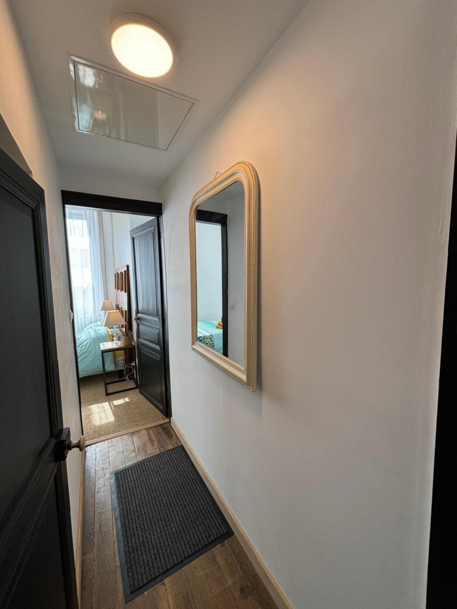 Maison A La Guitarde - Hotel Particulier Hippolyte Шатору Экстерьер фото